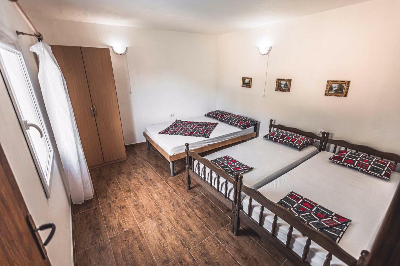 Apartments Ljujic Kruče Kültér fotó
